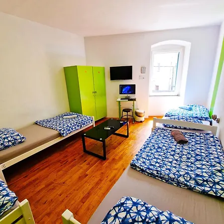 Croparadise Hostel