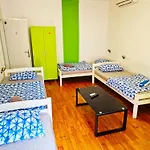 Croparadise Hostel *