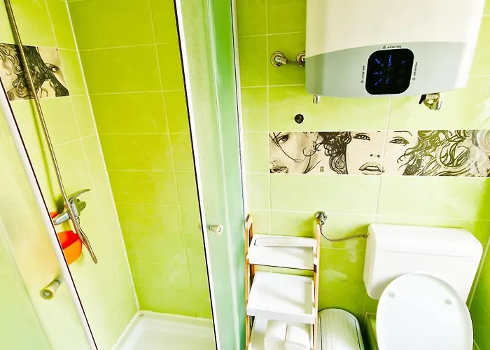 Croparadise Hostal *